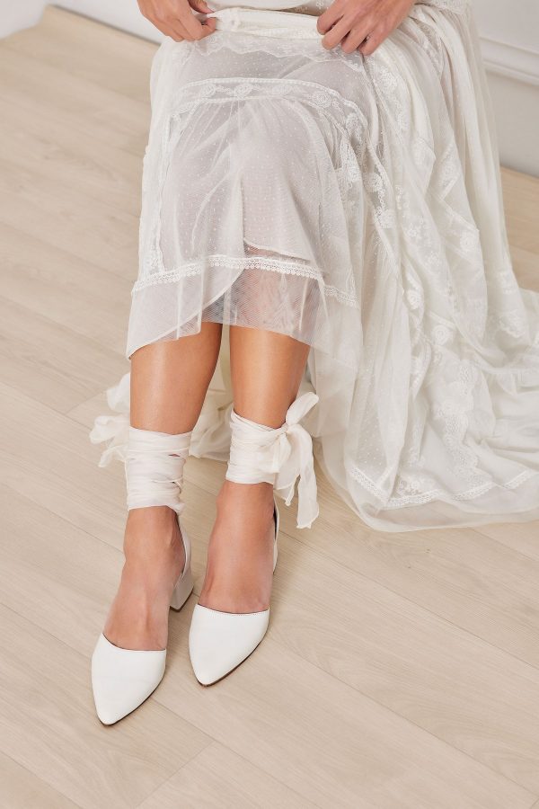 bridal shoes white
