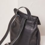 γυναικεία μαύρη τσάντα πλάτης
