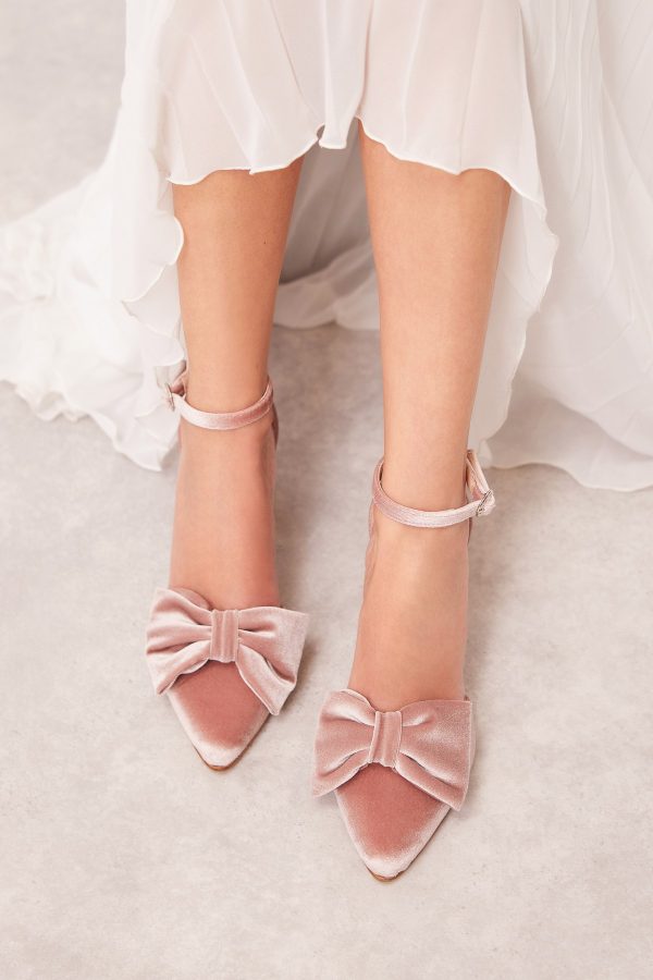 light pink heels for wedding