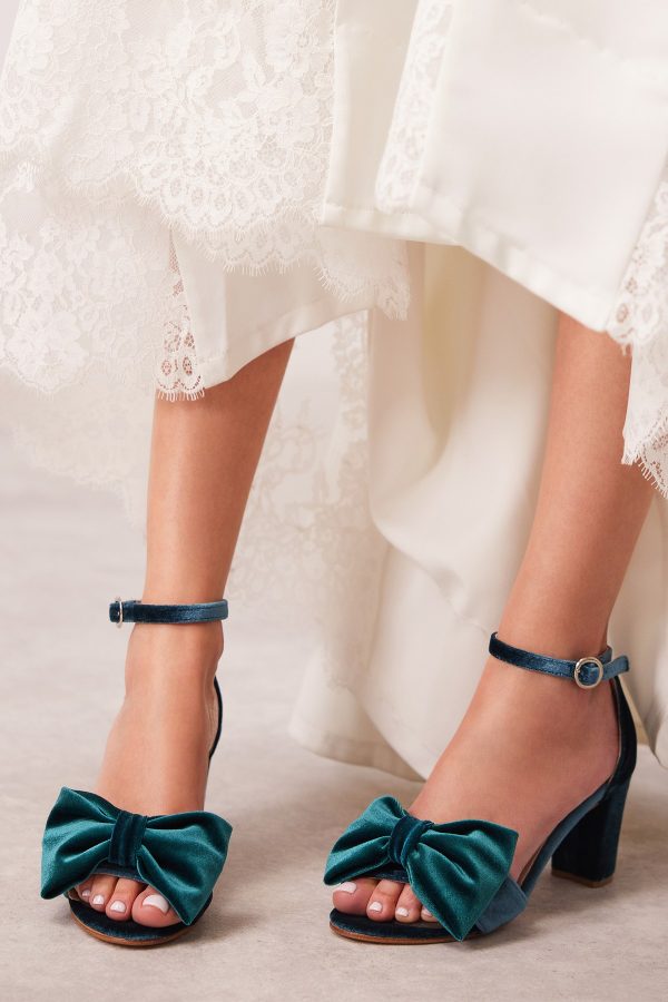 green bridal shoes with bow